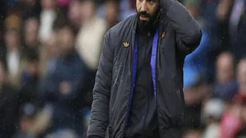 巴塞罗那逆风翻盘，2-0击败保级对手，亚马尔观战创纪录；马竞欣喜过早，皇马排名跌至第三