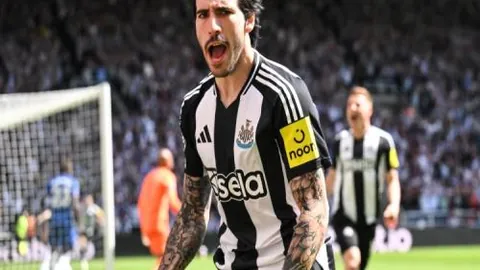 “菲律宾新锐在迈阿密网赛胜出，乔科维奇超越纳达尔大满贯纪录”